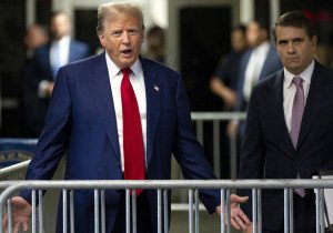Posponen indefinidamente juicio contra Trump por retención de documentos confidenciales