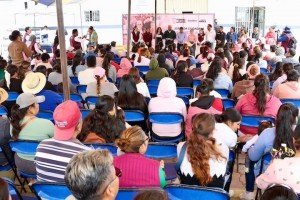 SEDIF abraza a familias de San José Chiapa con jornada de servicios