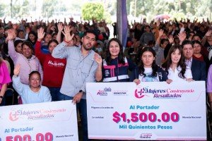 Lupita Cuautle entrega más apoyo y financiamiento para mujeres emprendedoras de San Andrés Cholula
