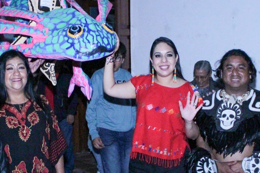 Tonantzin Fernández inaugura el Corredor de Ofrendas en el Complejo Cultural