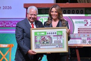 Presenta Lotería Nacional billete de Sorteo Superior que rinde homenaje al 30 aniversario de la Fundación Politécnico