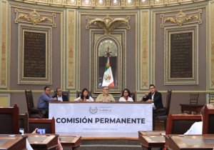 Entrega Congreso del Estado reconocimientos a deportistas y sus entrenadores