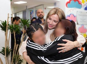 Reafirma Ceci Arellano acompañamiento a niñez y juventud bajo resguardo del SEDIF