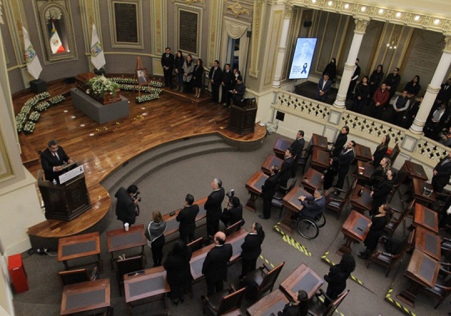 La secretaria que no fue gobernadora; un capítulo de deslealtad