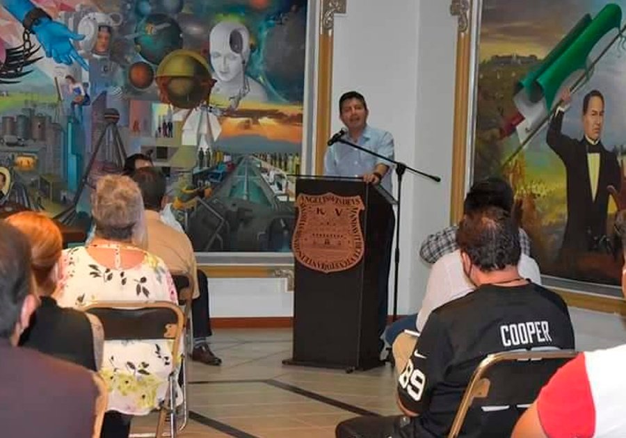 Respaldan trabajadores del Ayuntamiento a Eduardo Rivera Pérez