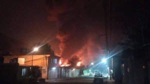 Explota pipa en la autopista Puebla-Orizaba; el incidente provocó cierre parcial