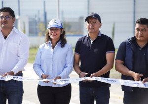 Entrega Tlatehui la avenida 16 de Septiembre en Tehuiloyocan