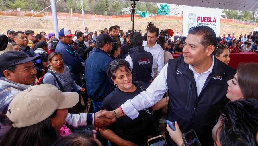 Nuevo estilo de gobernar en Puebla privilegia cercan&iacute;a, territorio y di&aacute;logo directo: Armenta