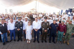 Con tianguis del Bienestar, gobierno federal y estatal regresa al pueblo lo robado