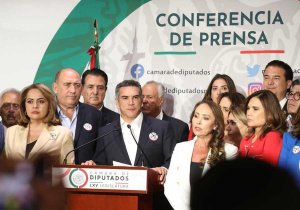 Exdirigentes del PRI emplazan a ‘Alito’ a una reunión