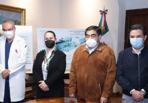 Miguel Barbosa y Zoé Robledo