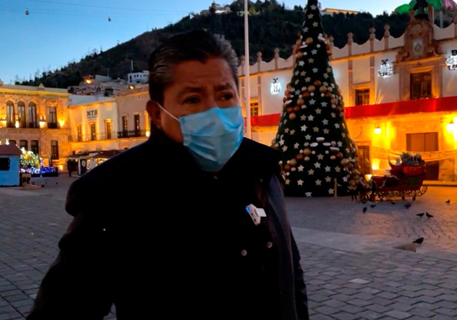 Abandonan camioneta con 10 cuerpos en Zacatecas