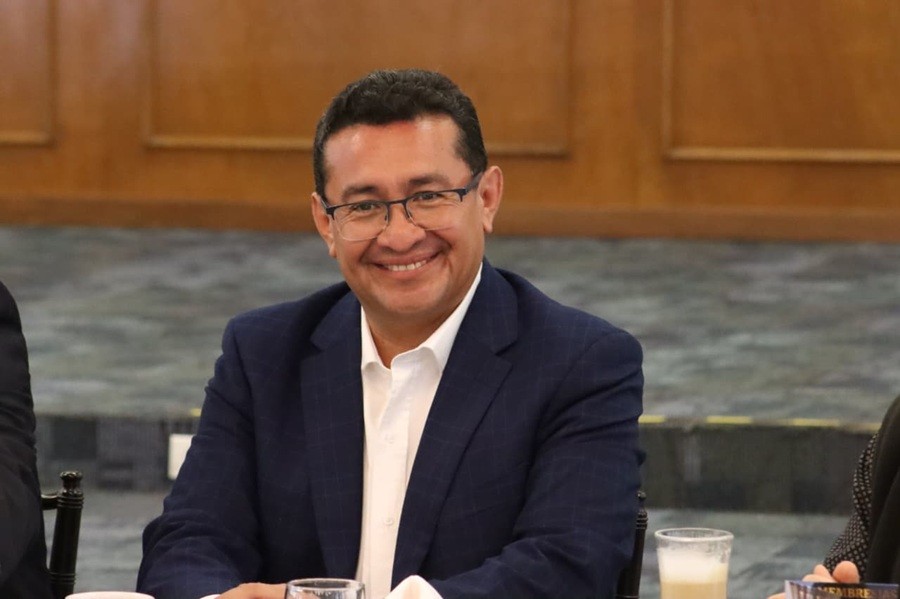 Diputadas y diputados transformar&aacute;n en Leyes propuestas del sector empresarial: P&aacute;vel Gaspar