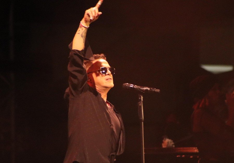 Rom&aacute;ntica velada con Alejandro Sanz en Feria de Puebla 2024