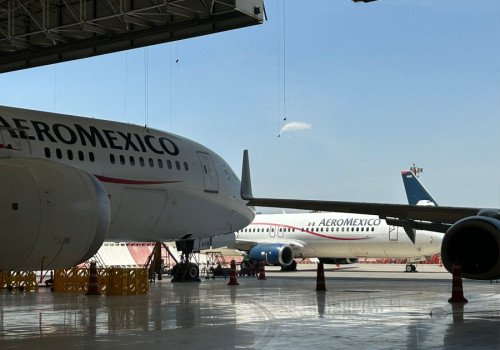 Aerom&eacute;xico destaca como una de las aerol&iacute;neas m&aacute;s puntuales del mundo en lo que va 2024