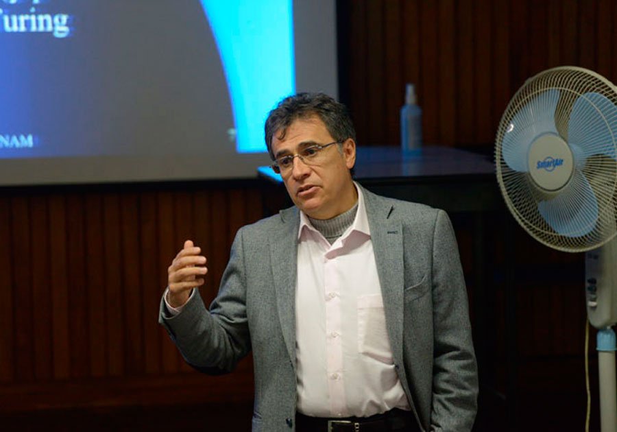 Simulan en computadora memoria natural