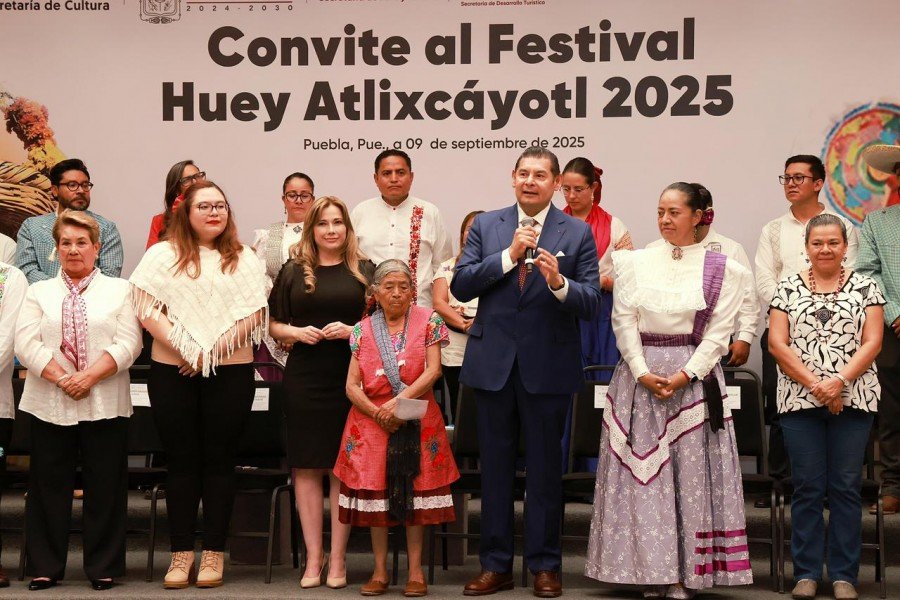 Huey Atlixcáyotl 2025, orgullo de Puebla, esencia del México profundo: Armenta