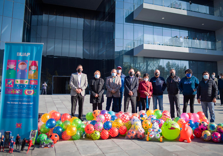 Comparte BUAP felicidad con ni&ntilde;as y ni&ntilde;os de comunidades marginadas del estado