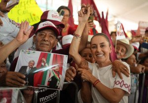 Vamos a seguir trabajando con ustedes, no habr&aacute; divorcio entre gobierno y pueblo: Sheinbaum