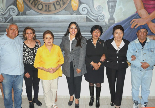 Se re&uacute;ne Tonantzin Fern&aacute;ndez con las mujeres pioneras de la pol&iacute;tica en Cholula