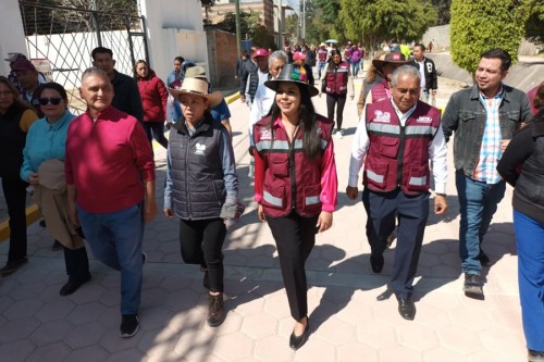Con participaci&oacute;n ciudadana, Tonantzin Fern&aacute;ndez impulsa faena en Momoxpan