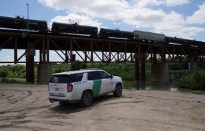 M&eacute;xico brinda apoyo consular tras hallazgo de seis migrantes en contenedor ferroviario
