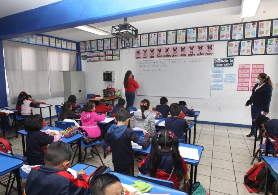Inicia horario de invierno en escuelas poblanas el 13 de noviembre