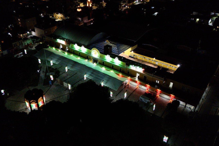 San Andrés Cholula se ilumina con espíritu patrio