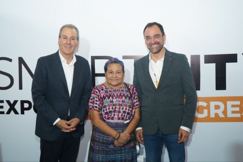 En Puebla trabajamos por los derechos de las mujeres y la inclusi&oacute;n de los pueblos originarios: Pepe Chedraui