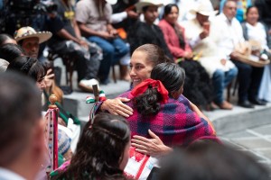 En el d&iacute;a de la resistencia ind&iacute;gena, Claudia Sheinbaum anuncia que a petici&oacute;n de los pueblos originarios y afromexicano se ampl&iacute;a periodo de consulta de la iniciativa de Ley General