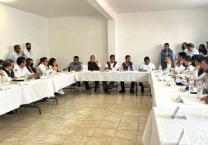 Por ca&iacute;da de ceniza, regresan clases a distancia a la zona del volc&aacute;n