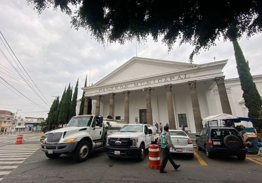 A su máxima capacidad 13 panteones en Puebla capital