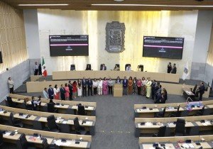 Laura Artemisa defiende evolución de leyes ante delitos digitales