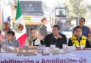 Armenta exige a alcaldes gobernar en territorio y no desde el escritorio