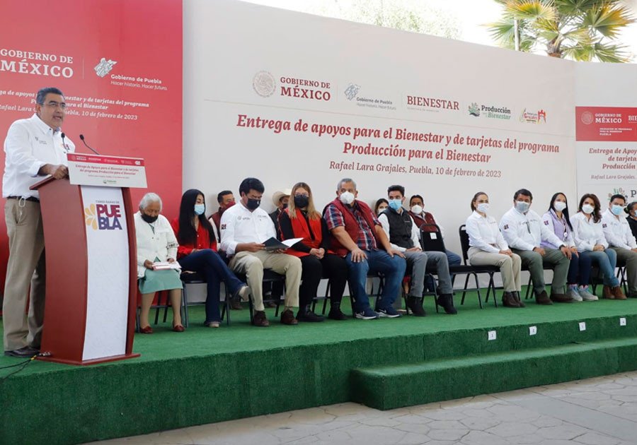El dinero del pueblo para el pueblo: Sergio Salomón entrega apoyos para el Bienestar