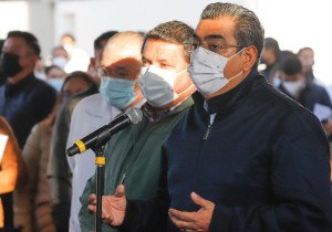 Niega gobernador desabasto de combustible en Puebla