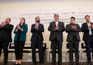 Conforman gobierno y sociedad frente sólido contra actividades fraudulentas: Sergio Salomón