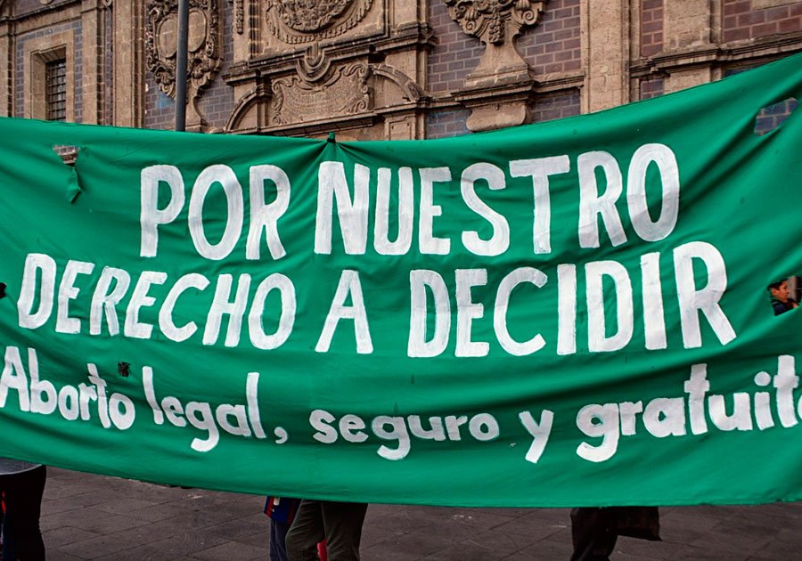 Viola derechos limitaci&oacute;n temporal de interrupci&oacute;n del embarazo: SCJN