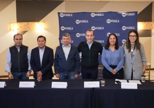 Alcaldes panistas se re&uacute;nen en Puebla para fortalecer proyectos locales