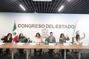 Con votos de la oposición, Congreso de Puebla avala reforma constitucional contra extorsión