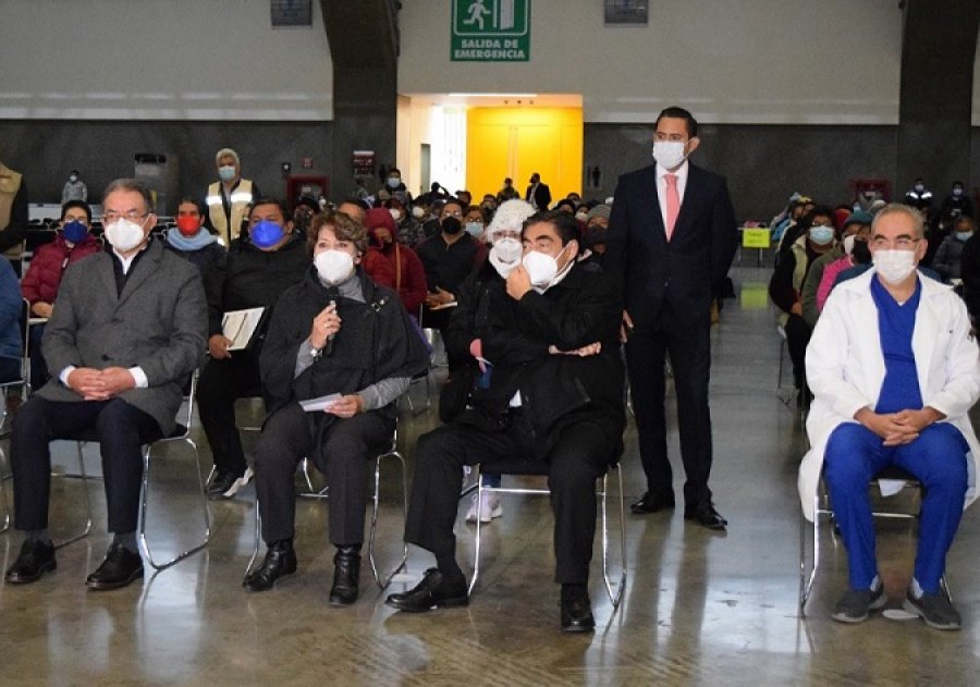 La vacunaci&oacute;n de las y los trabajadores de la educaci&oacute;n un acto de solidaridad