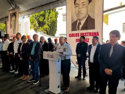 SEP Puebla rinde homenaje a Maestros M&aacute;rtires en Teziutl&aacute;n