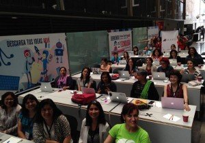 El 58% de programas sociales benefician a las mujeres