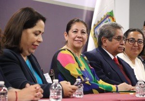 Laura Artemisa destaca importancia de la capacitación y profesionalización en el servicio público