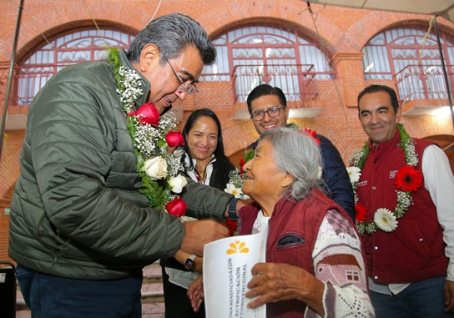 Inaugura Sergio Salomón instalaciones del Instituto de Educación Digital en Yehualtepec