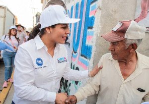 Santa María Tonanzintla recibe con brazos abiertos a Lupita Cuautle