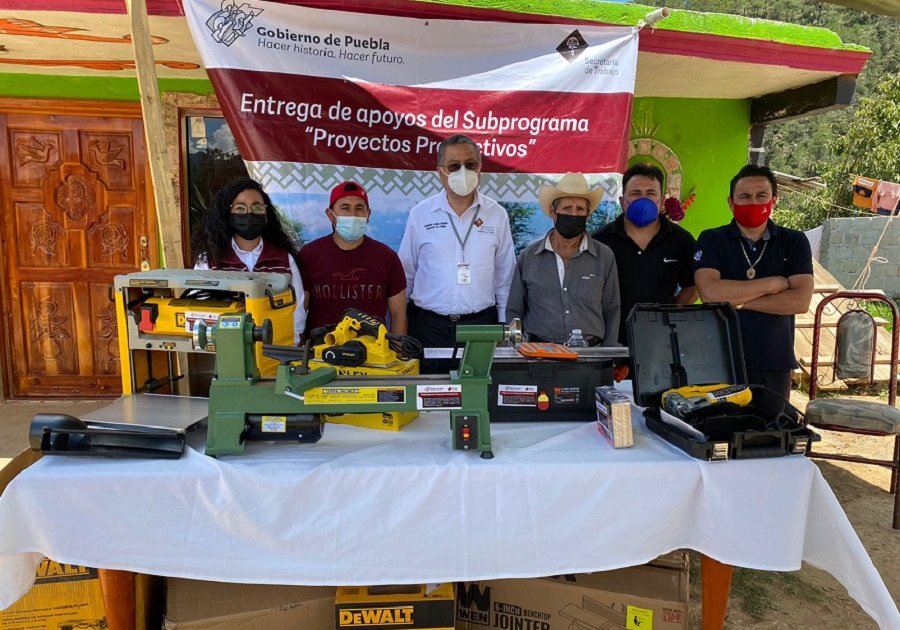 Trabajo entrega maquinaria en Aquixtla