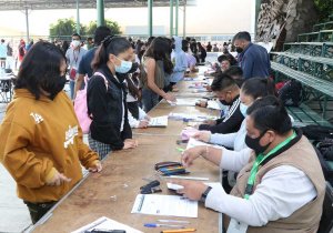 Alta participación de chavos durante jornada de vacunación anticovid