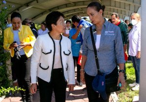 Personas adultas mayores del SMDIF Puebla, BUAP e INAPAM recorren Jardín Botánico