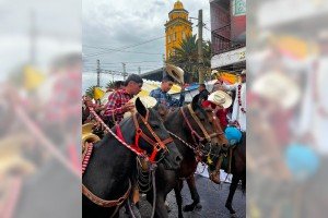 Festividad a Padre Jes&uacute;s re&uacute;ne a m&aacute;s de 4 mil jinetes en Ciudad Serd&aacute;n